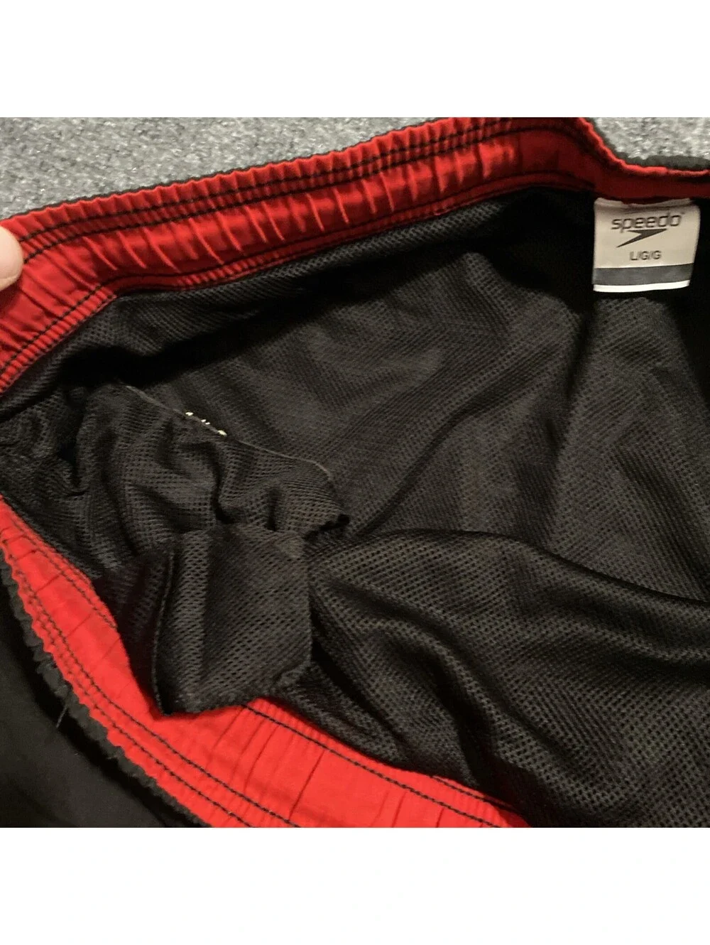 Black & Red  Speedo Mens Swim Shorts Swim Trunks Size L  …. 10
